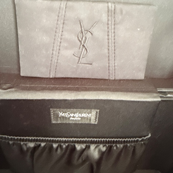 Yves Saint Laurent cosmetic box - Picture 10 of 14